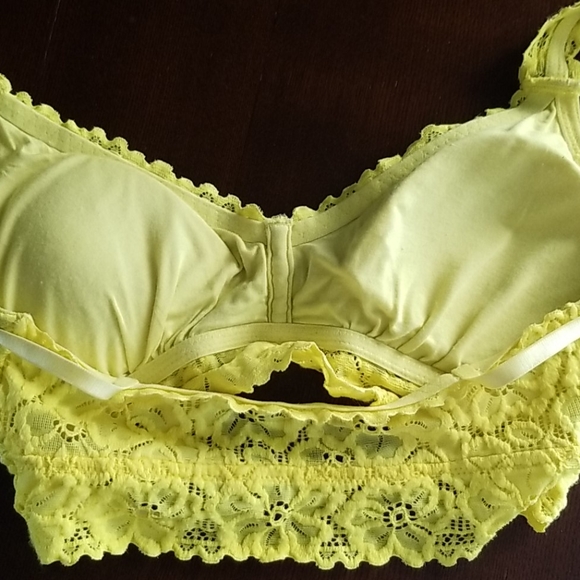 LLD Daisy yellow lace padded bralette - Picture 4 of 5